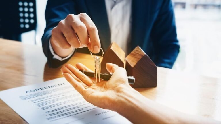 Ontario Real Estate Law: A Practical Guide for Buyers and Sellers Navigating Legal Requirements